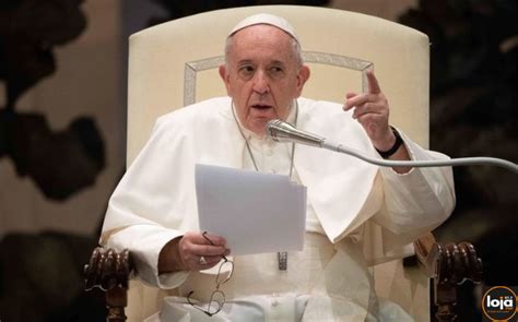 El Vaticano dice que, en algunos casos, los transexuales y los bebés de parejas del mismo sexo pueden ser bautizados